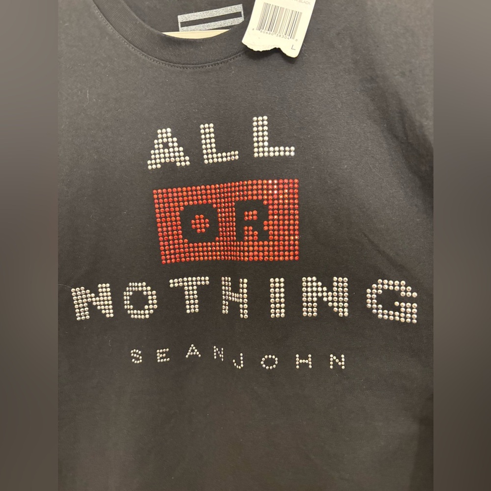 Sean John All or Nothing Rhinestone T-Shirt black with red rhinestones - Picture 6 of 12
